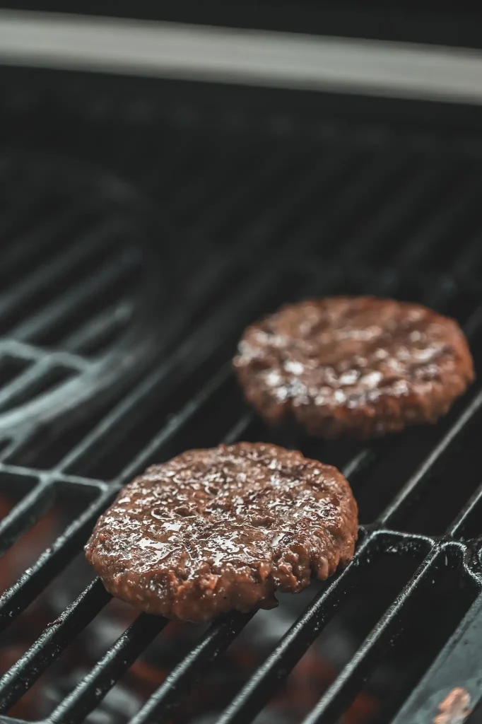 Hamburgers op de BBQ